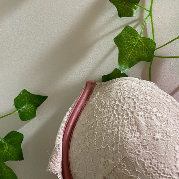 Pink By VS Bra Bundle - Picture 2 of 4